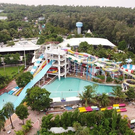 Hotel Ambica Daman Exterior foto
