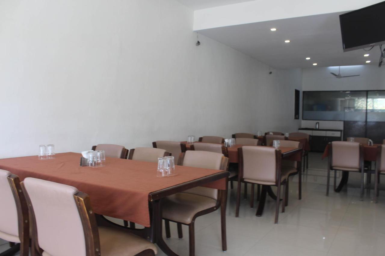 Hotel Ambica Daman Exterior foto